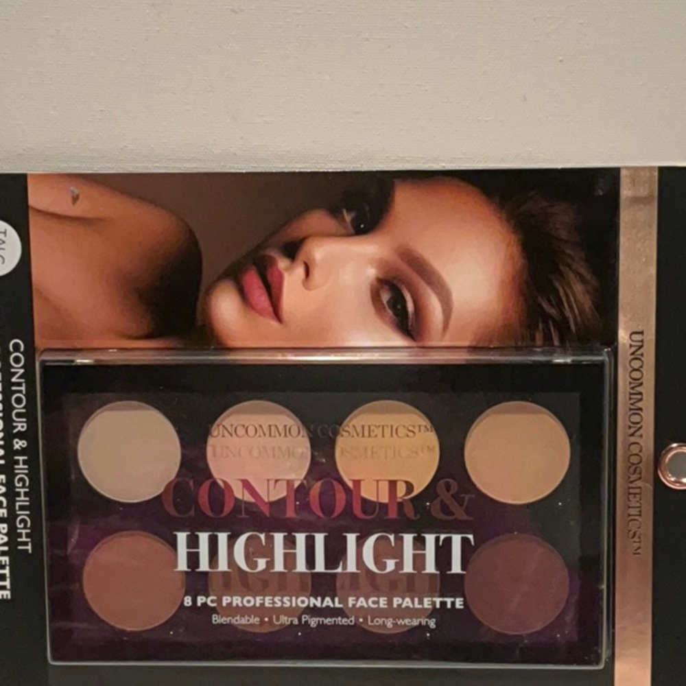 Uncommon Cosmetics 8 PC Professional Face Palette Contour & Highlight.